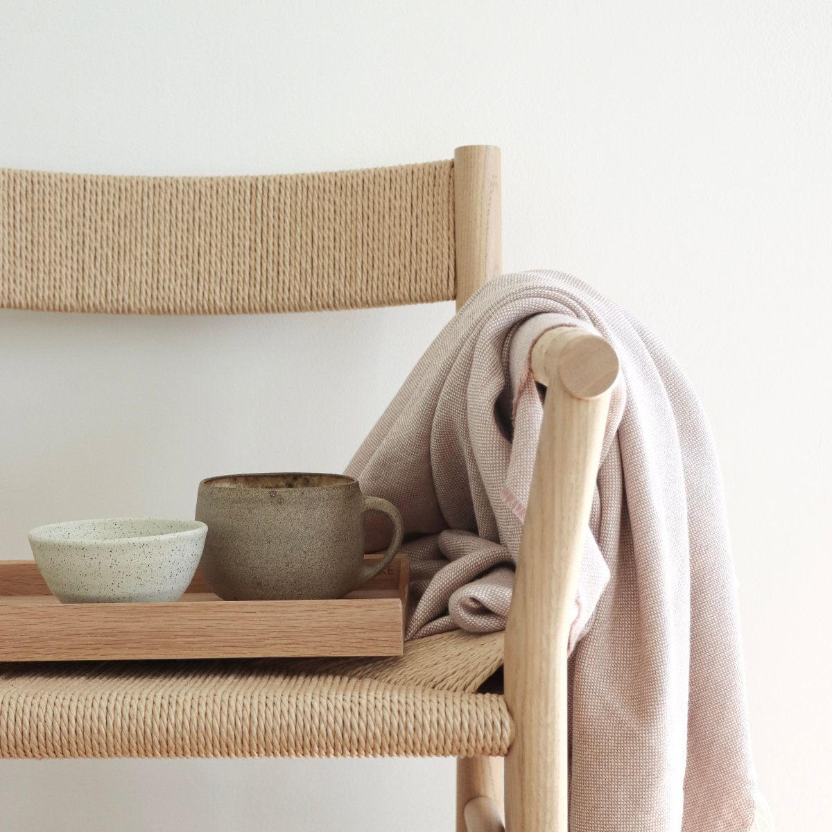 CORD - Egetræsstol med armlæn