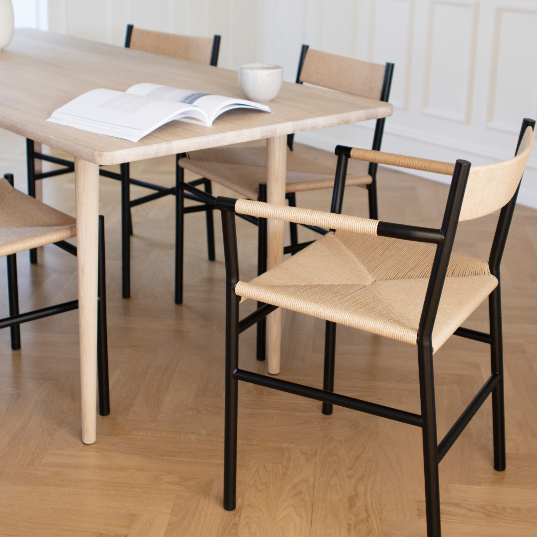 CORD - Spisebordsstol med armlæn