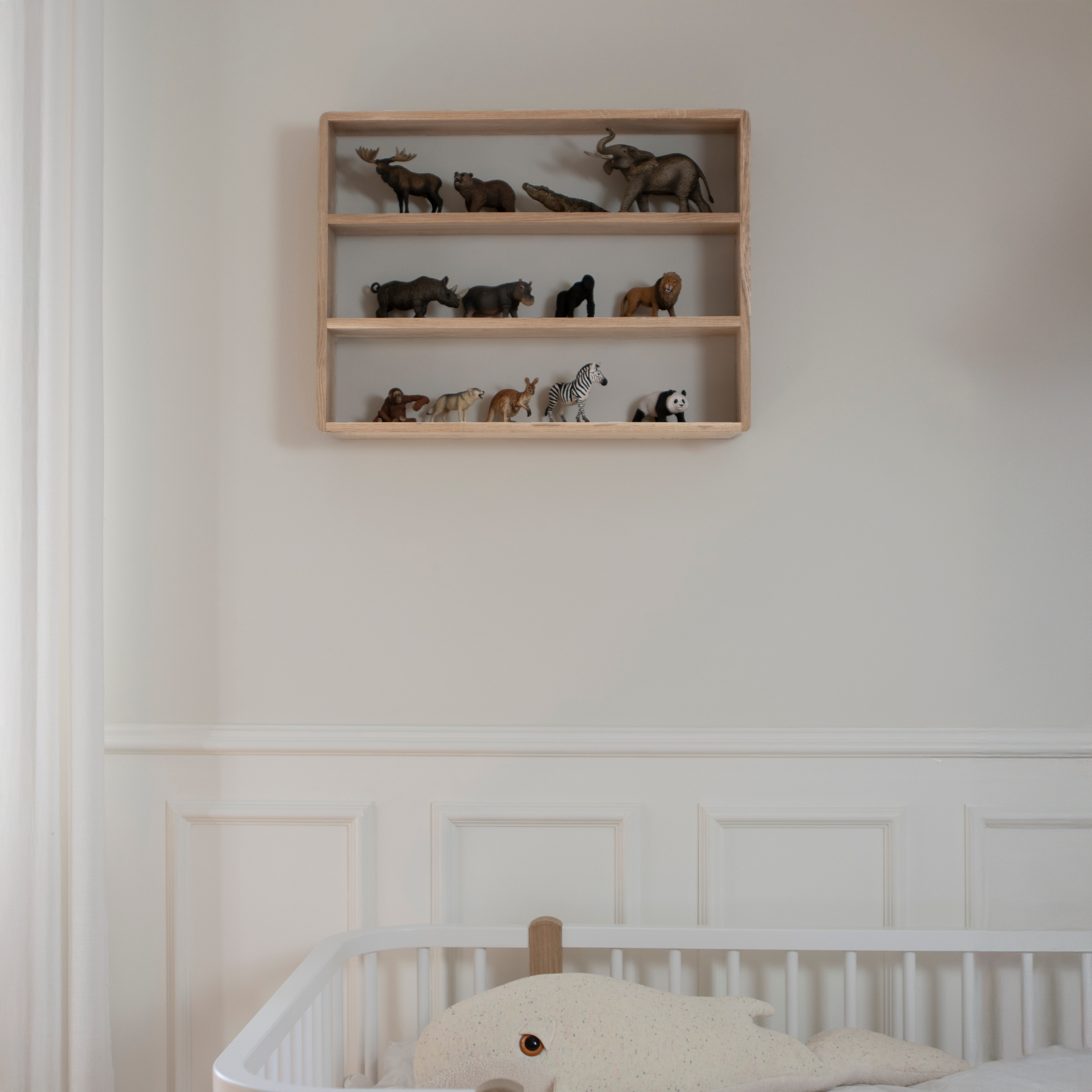 CUPMUG - Egetræshylde, h60x45 cm