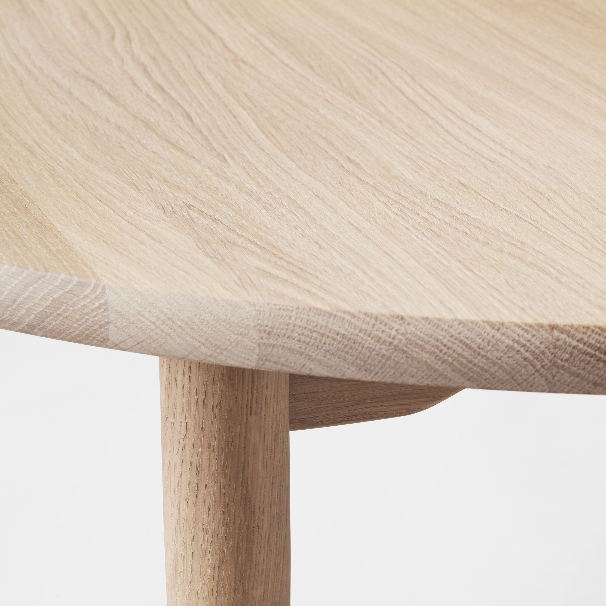 round dining table, oak white oil